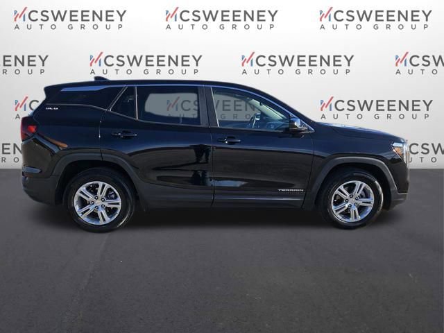 Used 2024 GMC Terrain SLE image 6