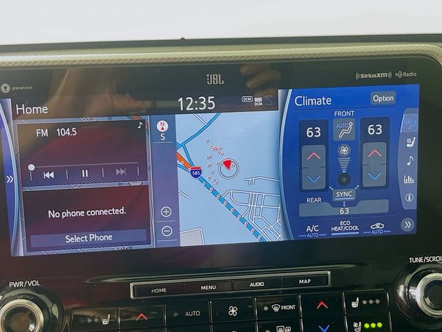 Used 2021 Toyota Highlander Platinum image 16