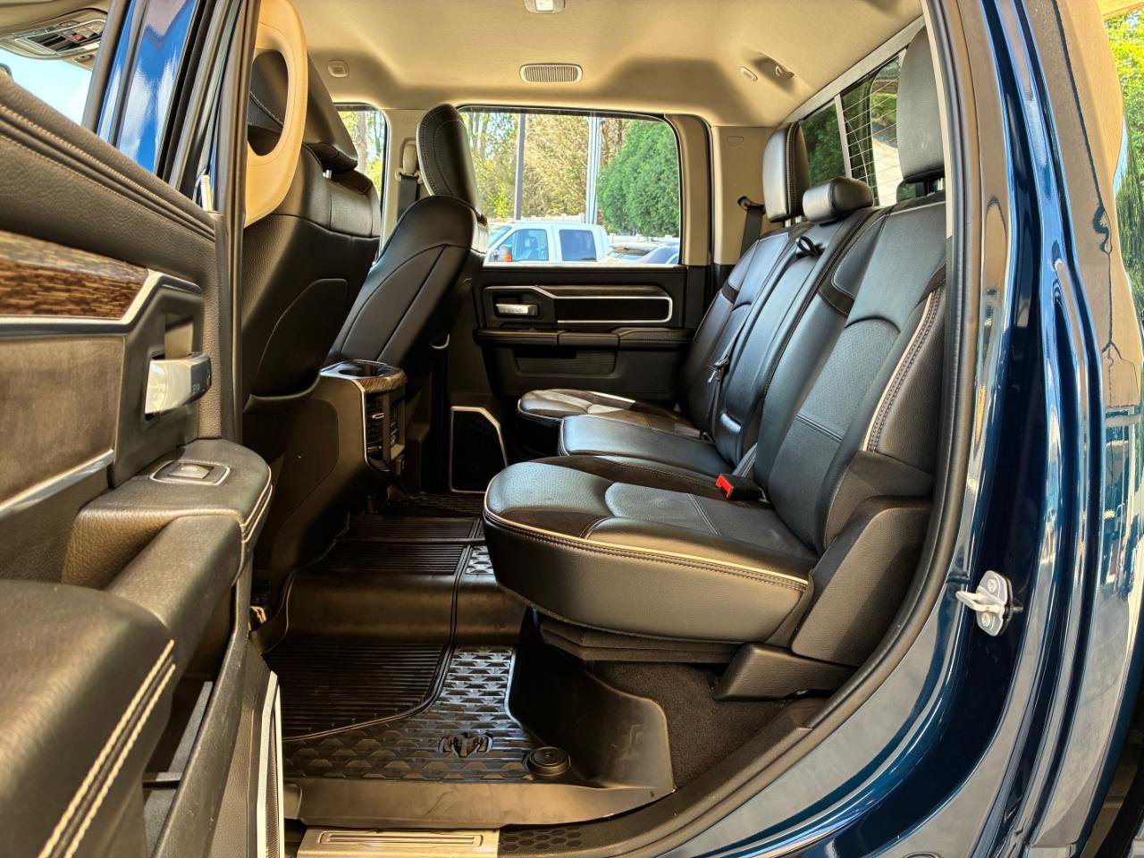 Used 2020 RAM 3500 Laramie AWD/4WD image 33