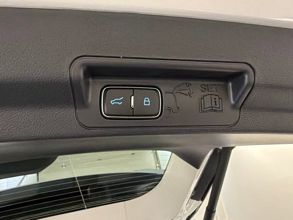 New 2026 Ford Explorer Active AWD/4WD image 36