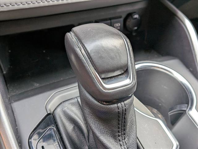 Used 2021 Toyota Highlander XLE AWD/4WD image 11