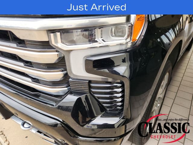 Used 2025 Chevrolet Silverado 1500 High Country w/ High Country Premium Package image 10