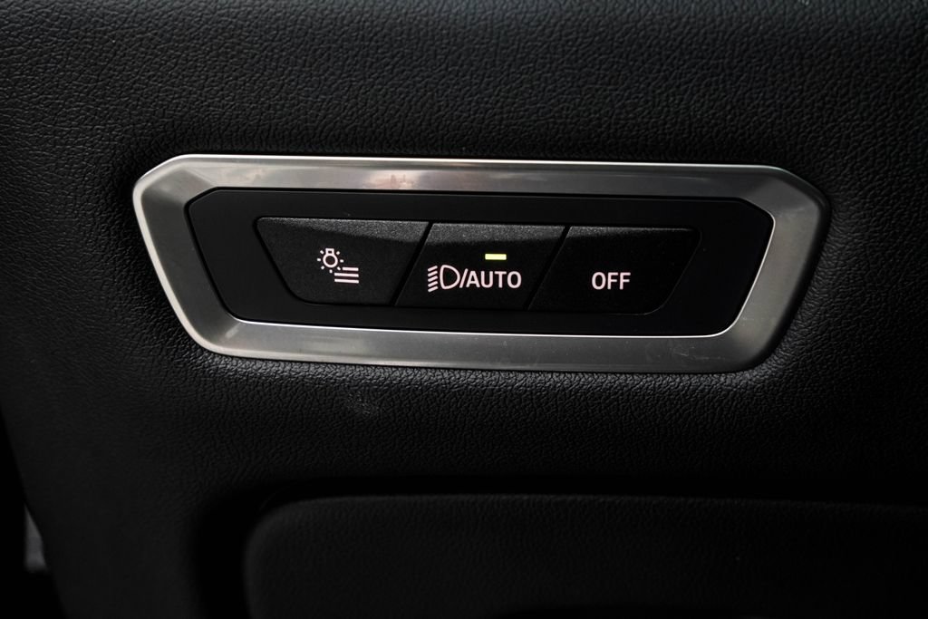 Used 2025 BMW X7 xDrive40i AWD/4WD image 47