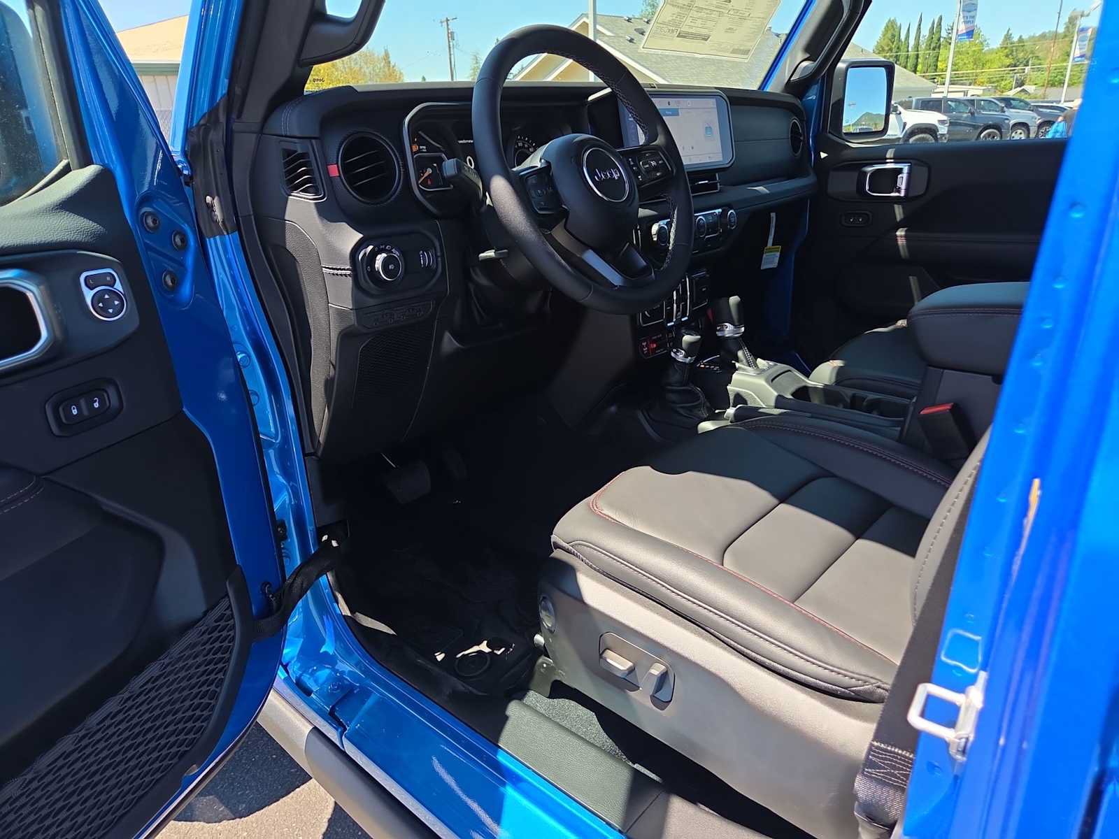 New 2026 Jeep Wrangler Unlimited Rubicon AWD/4WD image 10