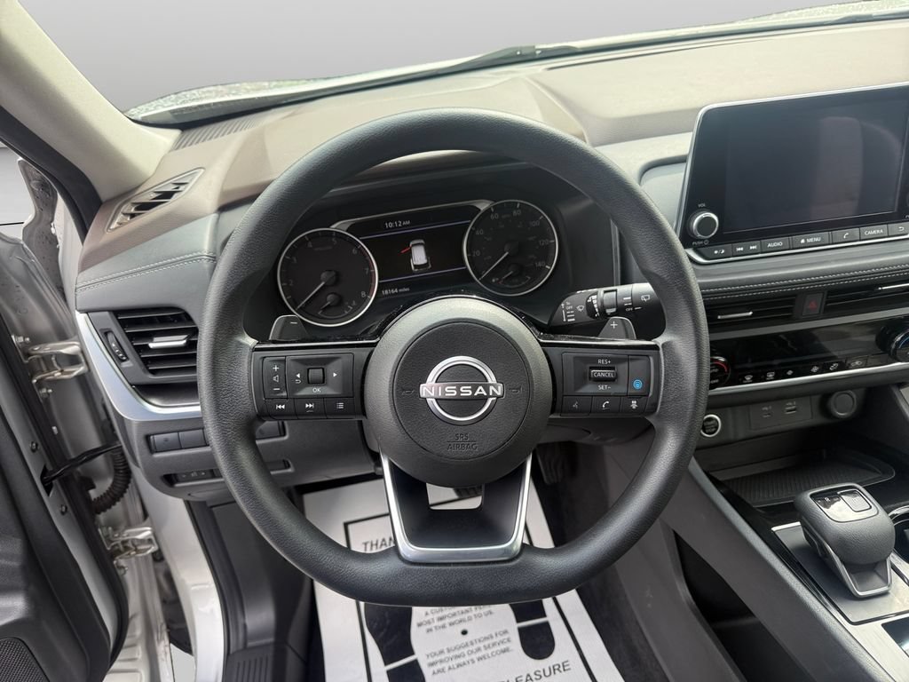 Used 2023 Nissan Rogue SV AWD/4WD image 11