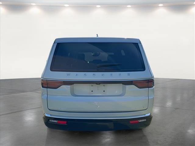 Used 2022 Jeep Wagoneer Series III w/ Convenience Group I AWD/4WD image 17