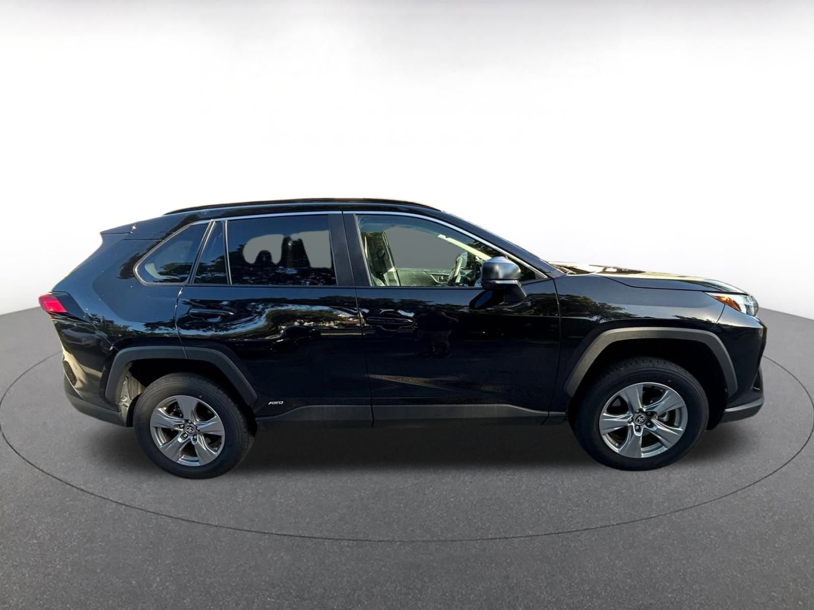 Used 2025 Toyota RAV4 LE image 24