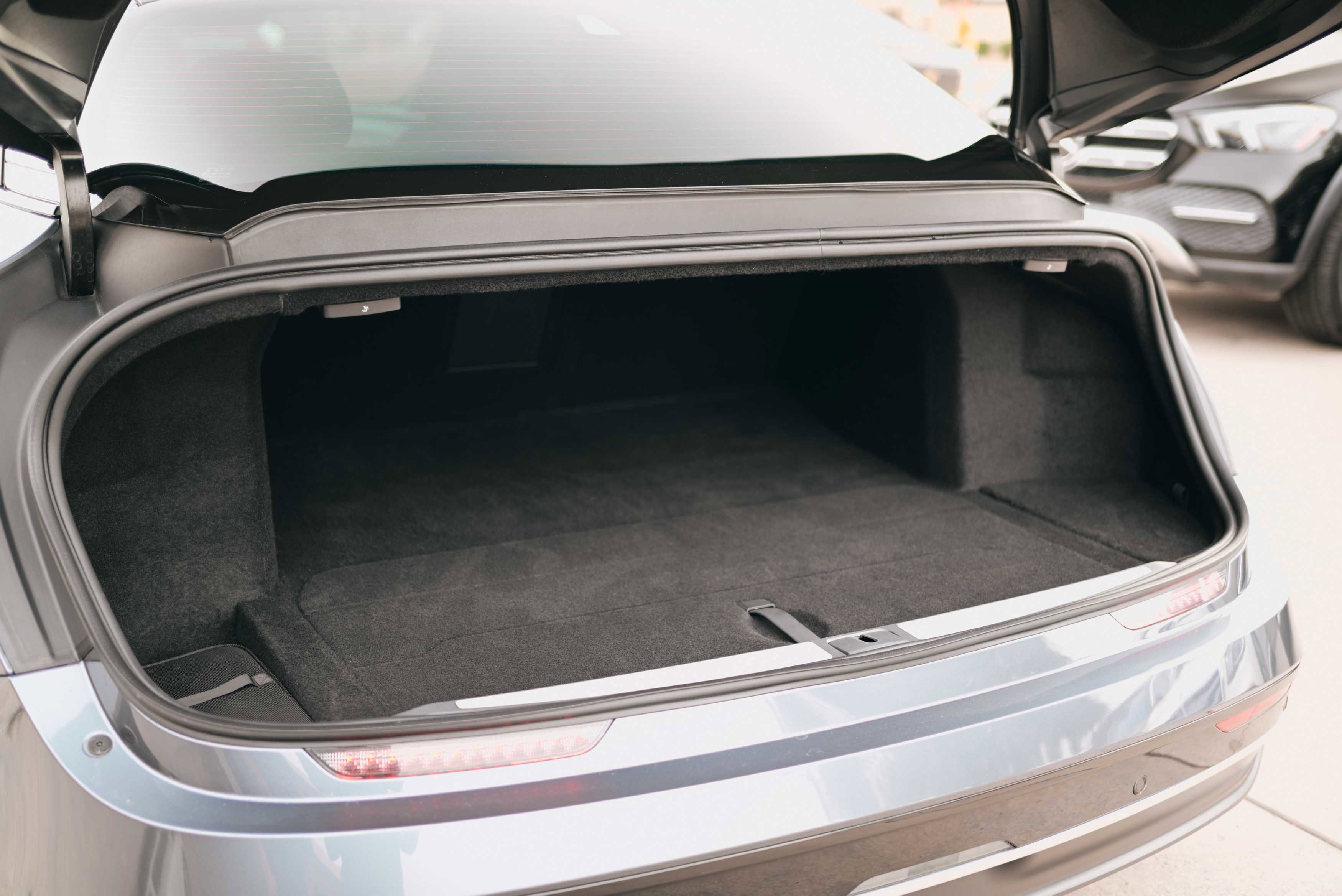 Used 2024 Lucid Air Touring image 13