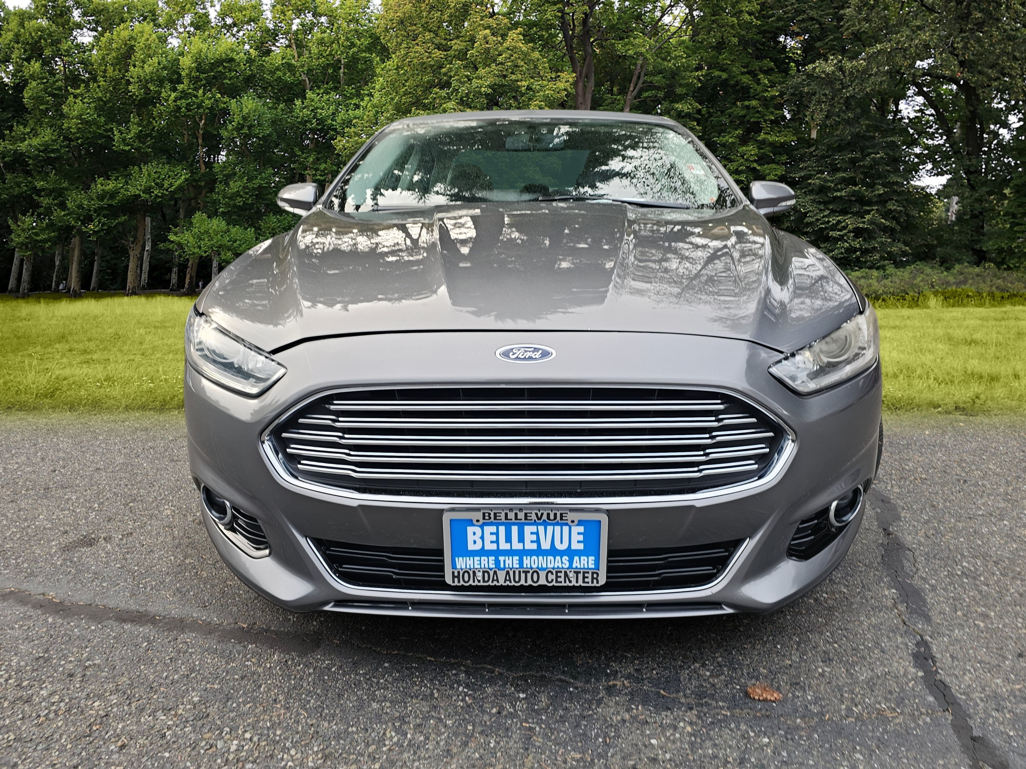 Used 2014 Ford Fusion Titanium FWD image 2