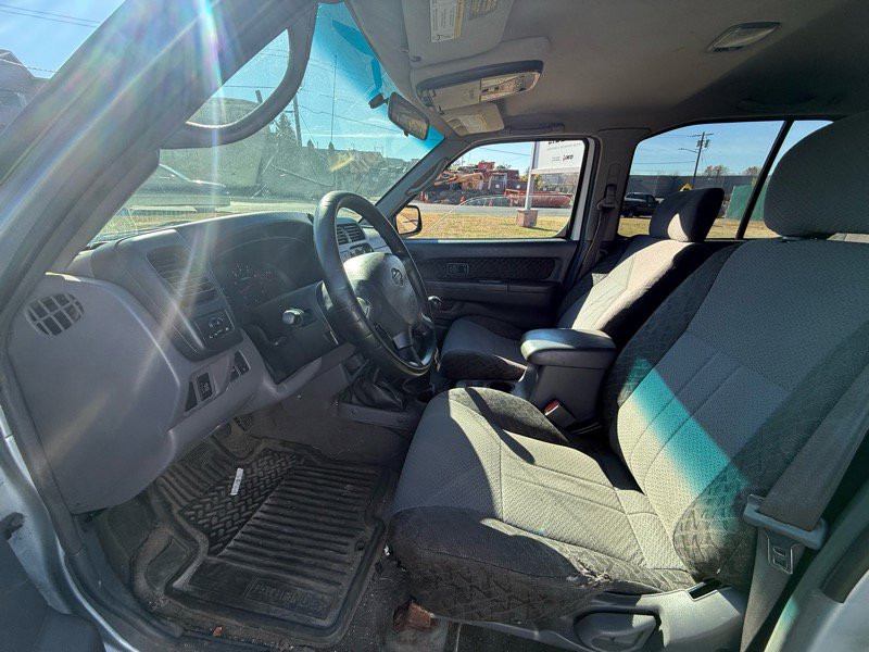 Used 2001 Nissan Xterra XE image 14