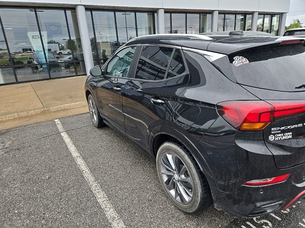 Used 2020 Buick Encore GX Select w/ Experience Buick Package image 4