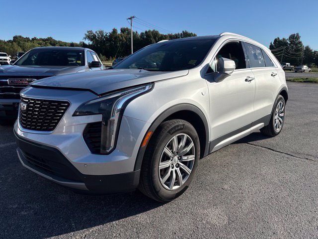 Used 2022 Cadillac XT4 Premium Luxury w/ Safety Alert Package FWD image 5