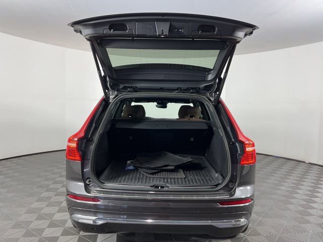 Used 2023 Volvo XC60 B5 Plus w/ Protection Package Premier FWD image 49
