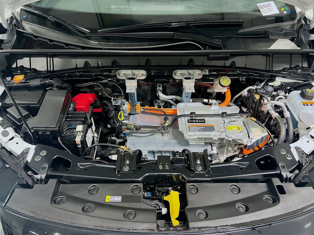 New 2026 Nissan Leaf SV+ w/ Illuminated Package FWD image 29