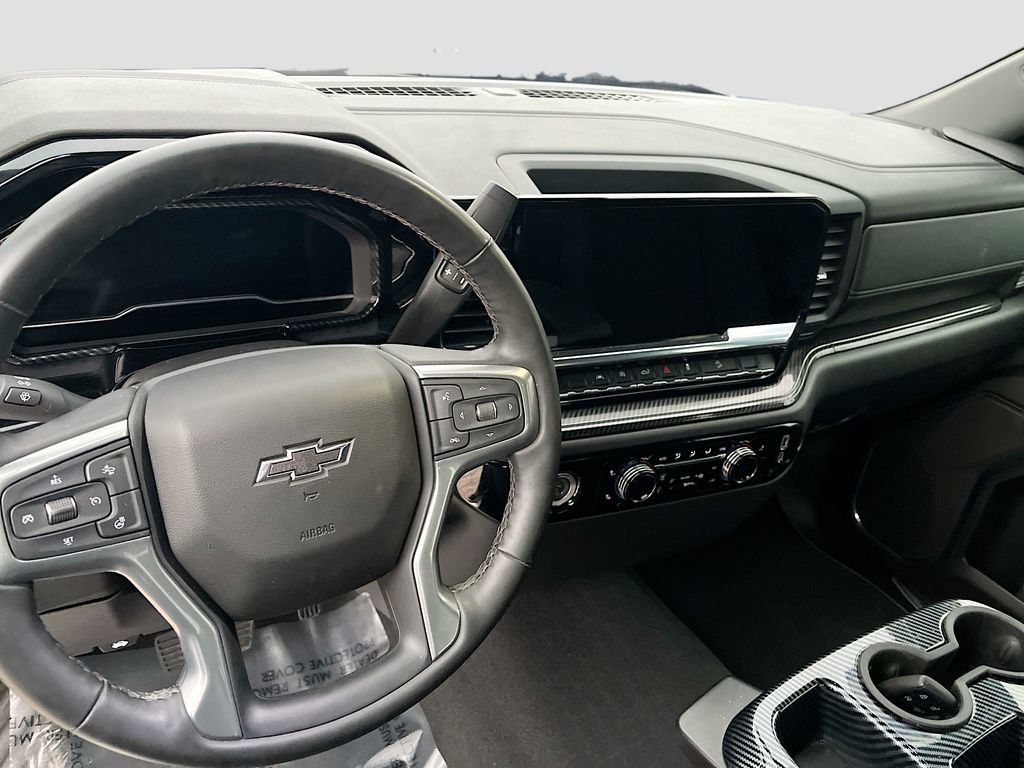 Used 2024 Chevrolet Silverado 1500 LT Trail Boss w/ Protection Package image 9
