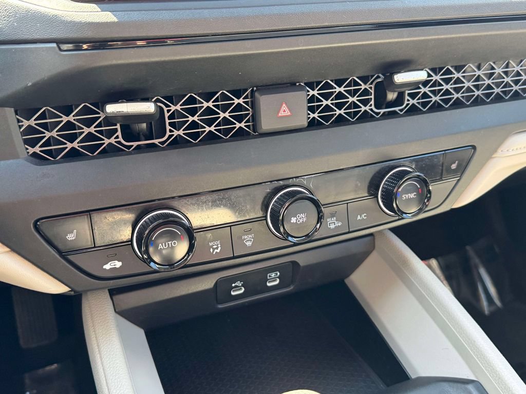 Used 2023 Honda Accord EX image 15