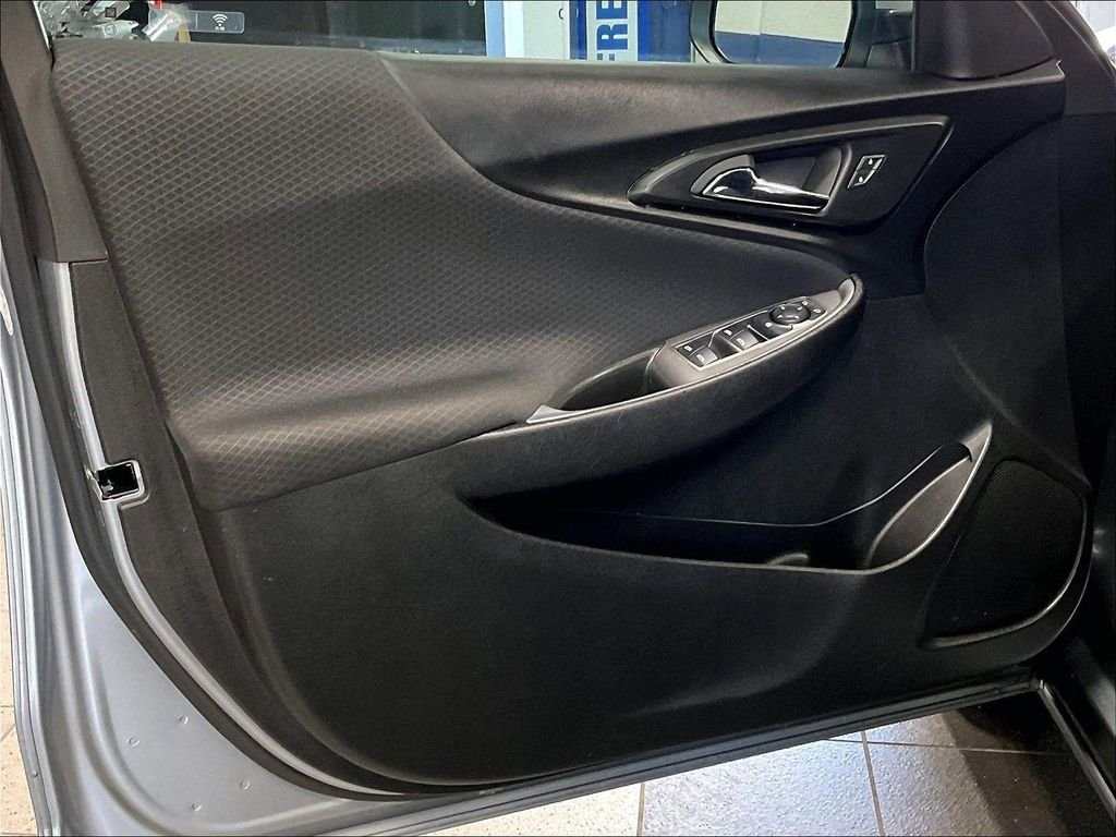 Used 2023 Chevrolet Malibu LT FWD image 9