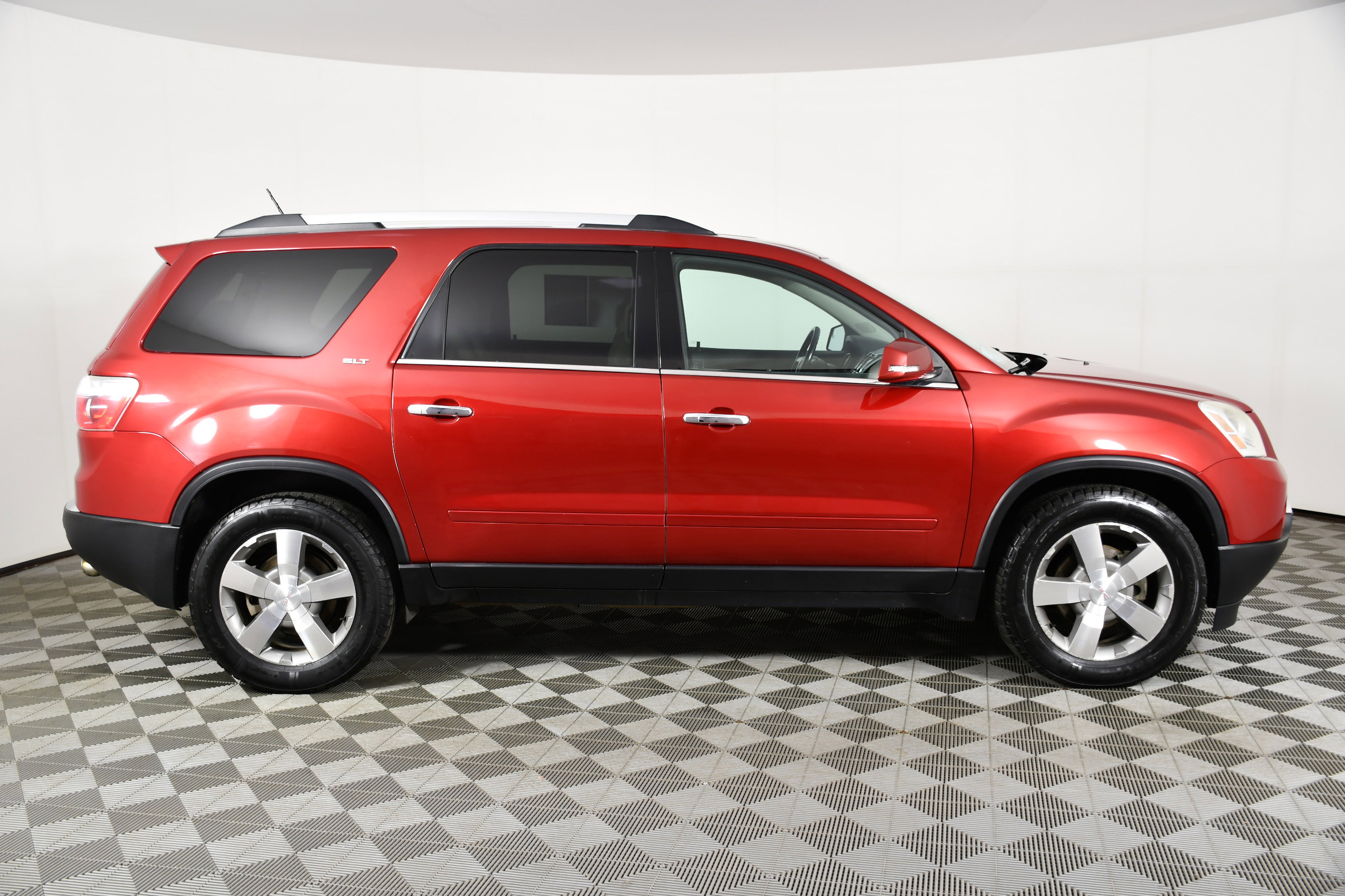 Used 2012 GMC Acadia SLT AWD/4WD image 5