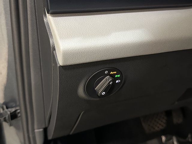 Certified 2022 Volkswagen Taos SE AWD/4WD image 35