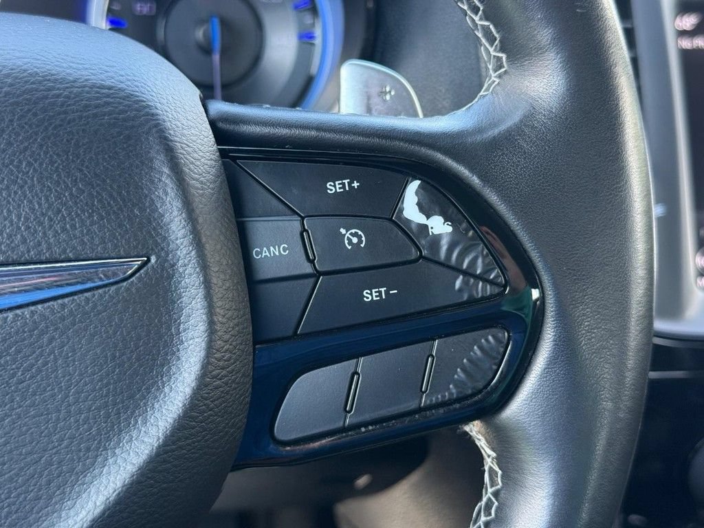 Used 2020 Chrysler 300 S RWD image 17