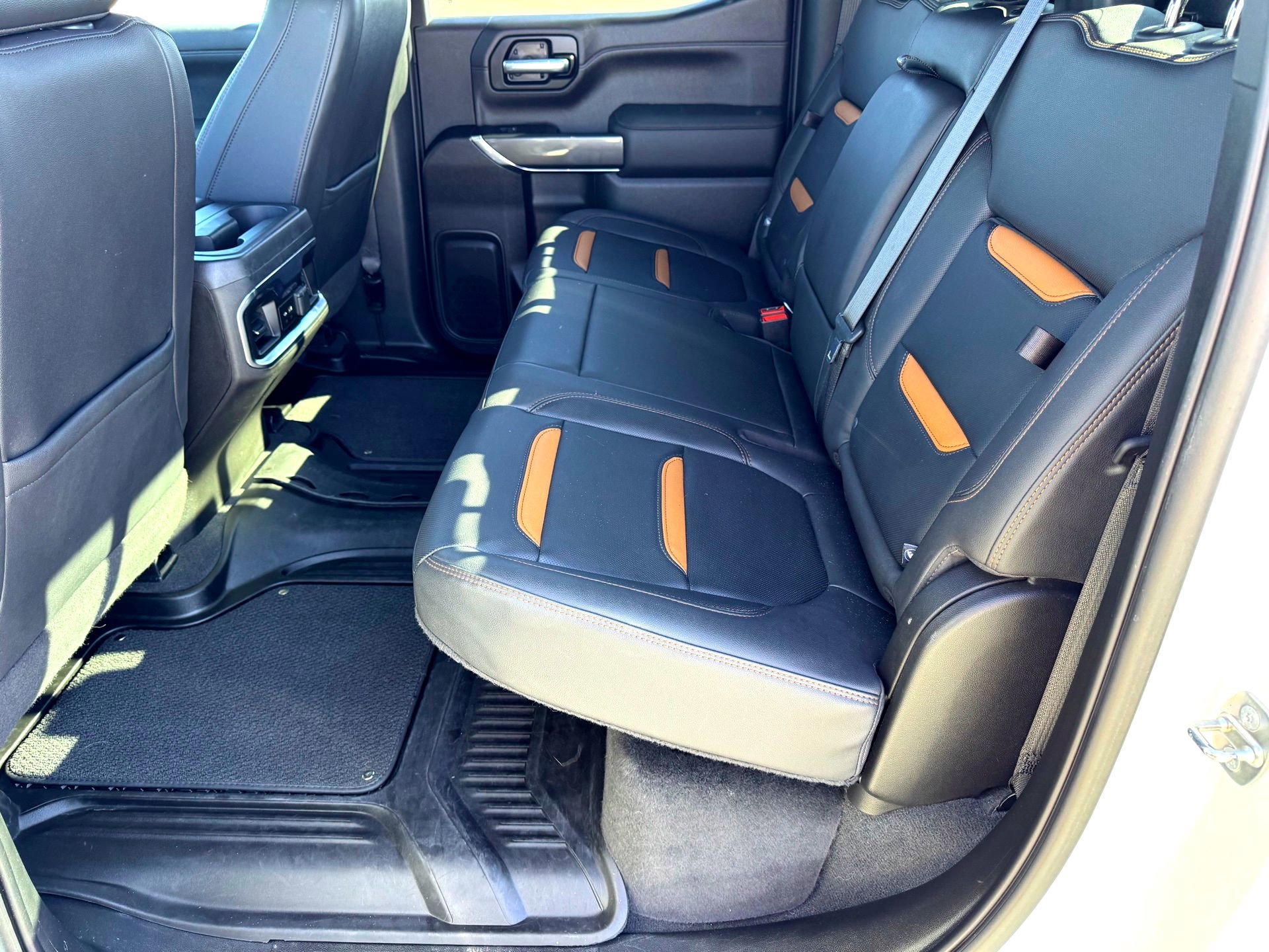 Used 2022 GMC Sierra 1500 AT4 w/ AT4 Premium Package image 21