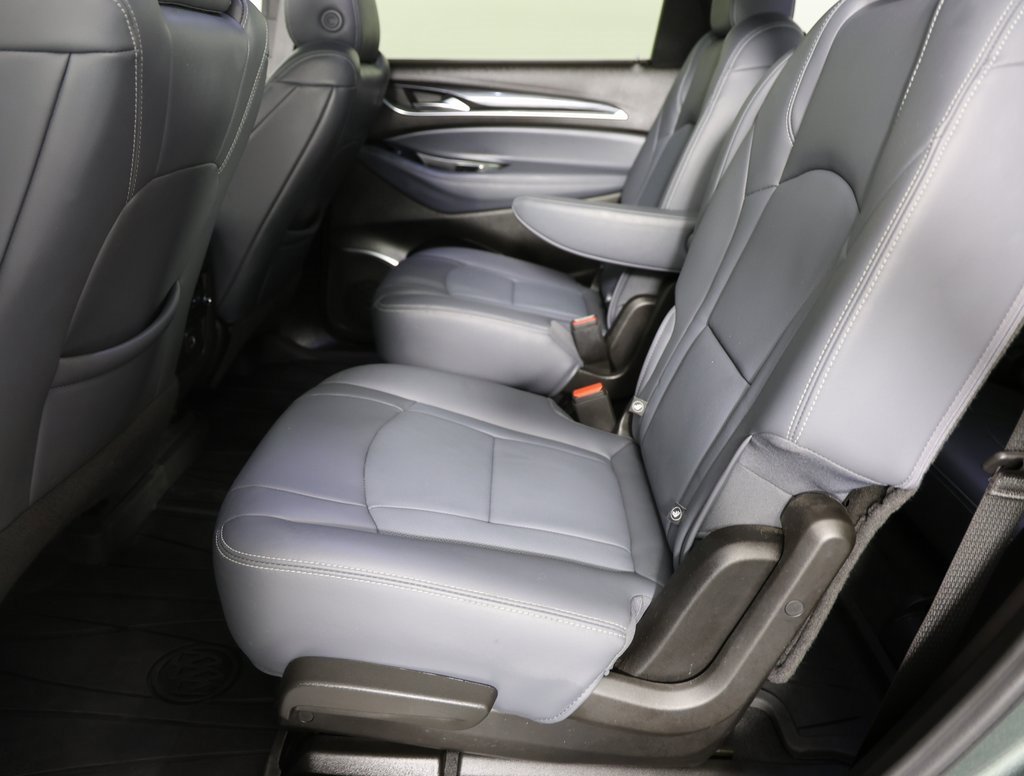 Certified 2022 Buick Enclave Essence image 10