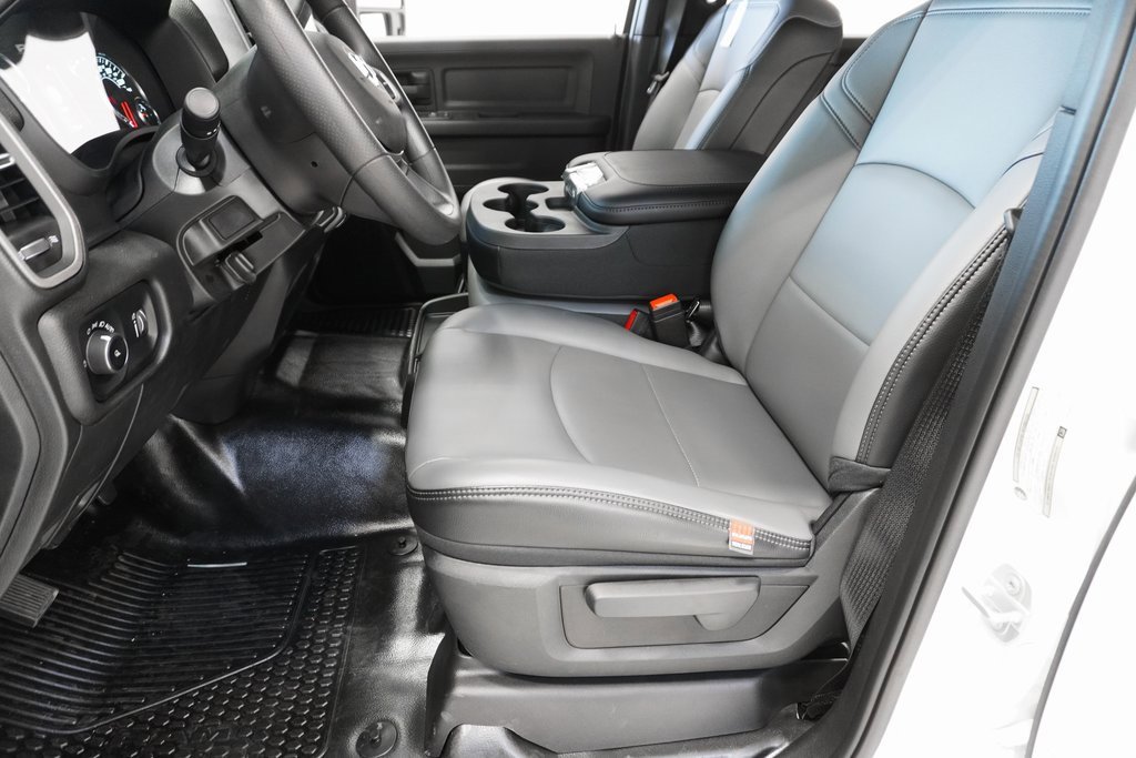 Used 2024 RAM 3500 Tradesman image 11