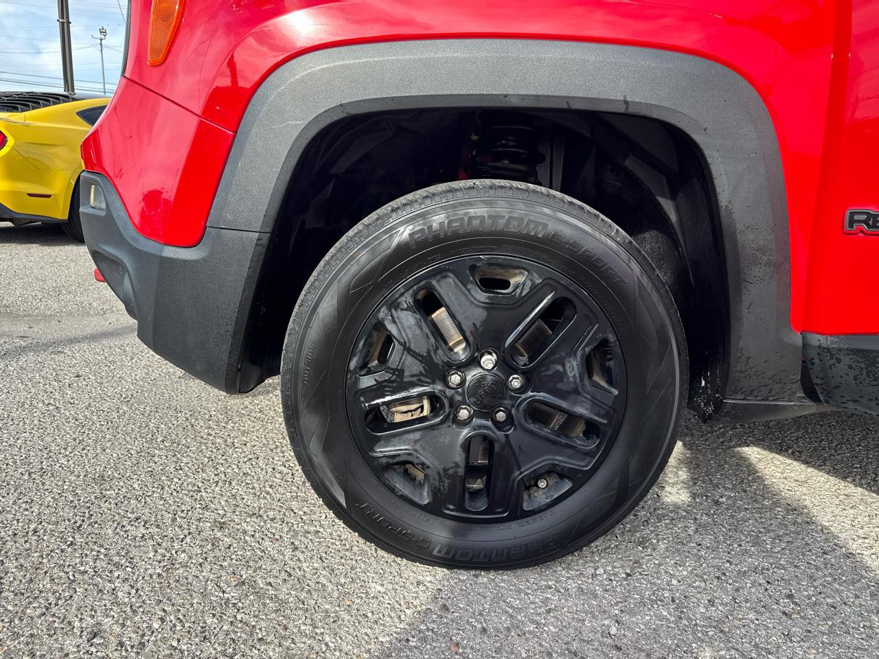 Used 2018 Jeep Renegade Trailhawk AWD/4WD image 24