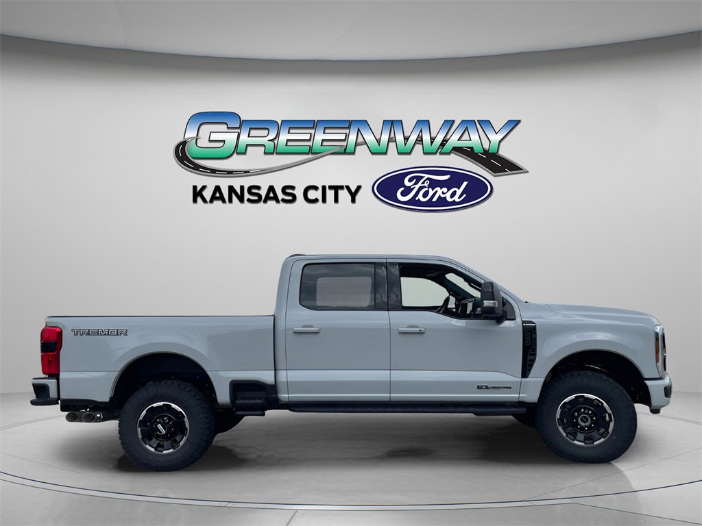 New 2026 Ford F250 Platinum image 9
