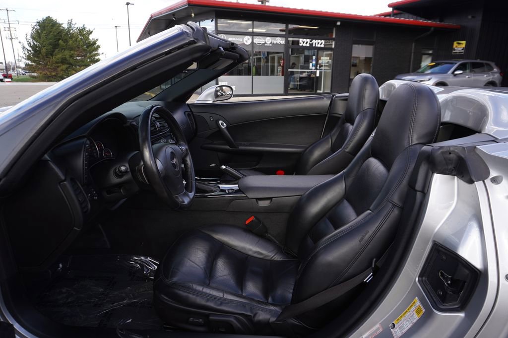 Used 2008 Chevrolet Corvette Convertible w/ Preferred Equipment Group image 21