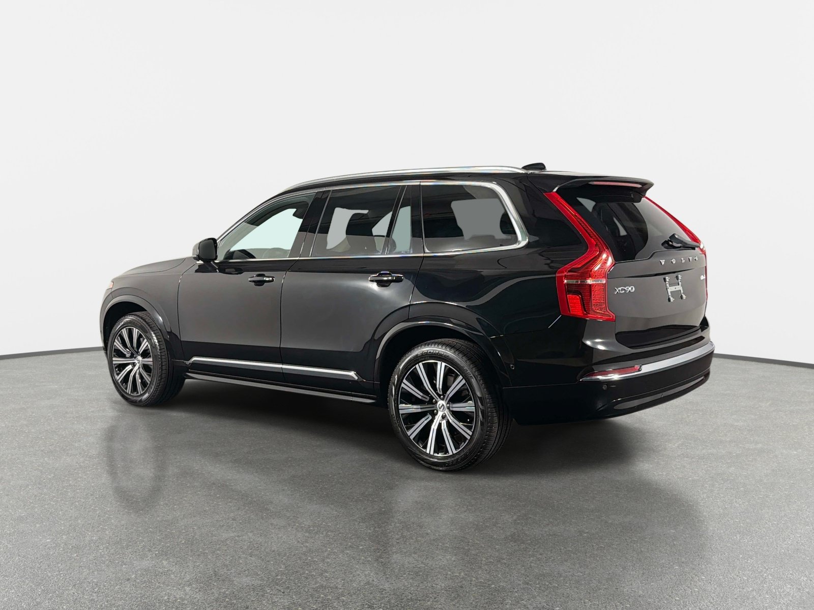 Used 2025 Volvo XC90 B6 Plus AWD/4WD image 5