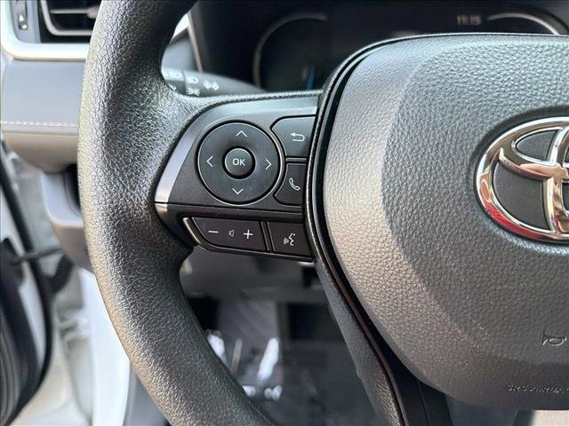 Used 2025 Toyota RAV4 LE AWD/4WD image 15