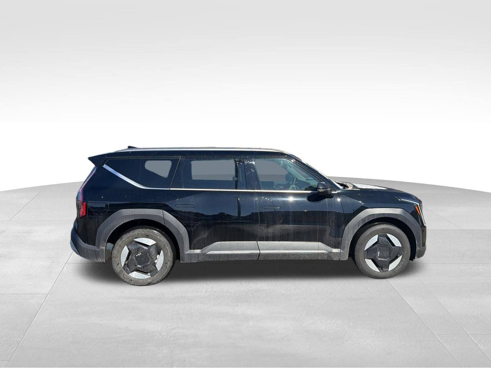 Used 2024 Kia EV9 Wind image 4