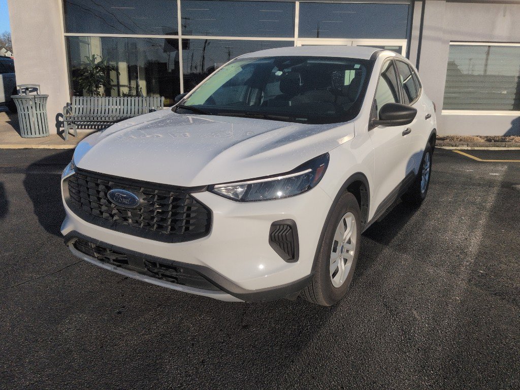 Used 2023 Ford Escape Base image 1