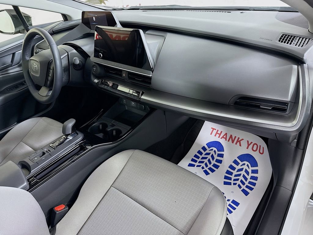 Used 2026 Toyota Prius LE image 28