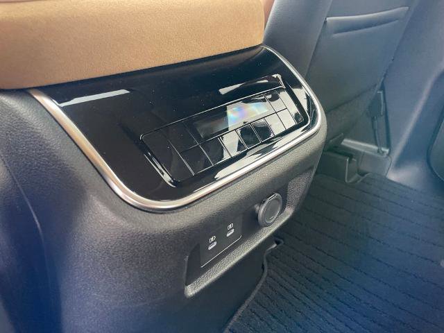 Certified 2025 INFINITI QX80 Sensory image 14