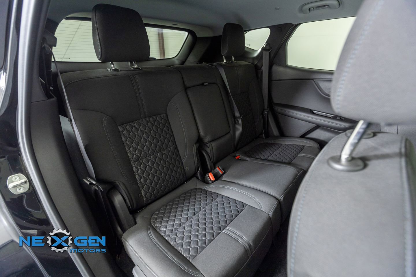 Used 2020 Chevrolet Blazer LT FWD image 34
