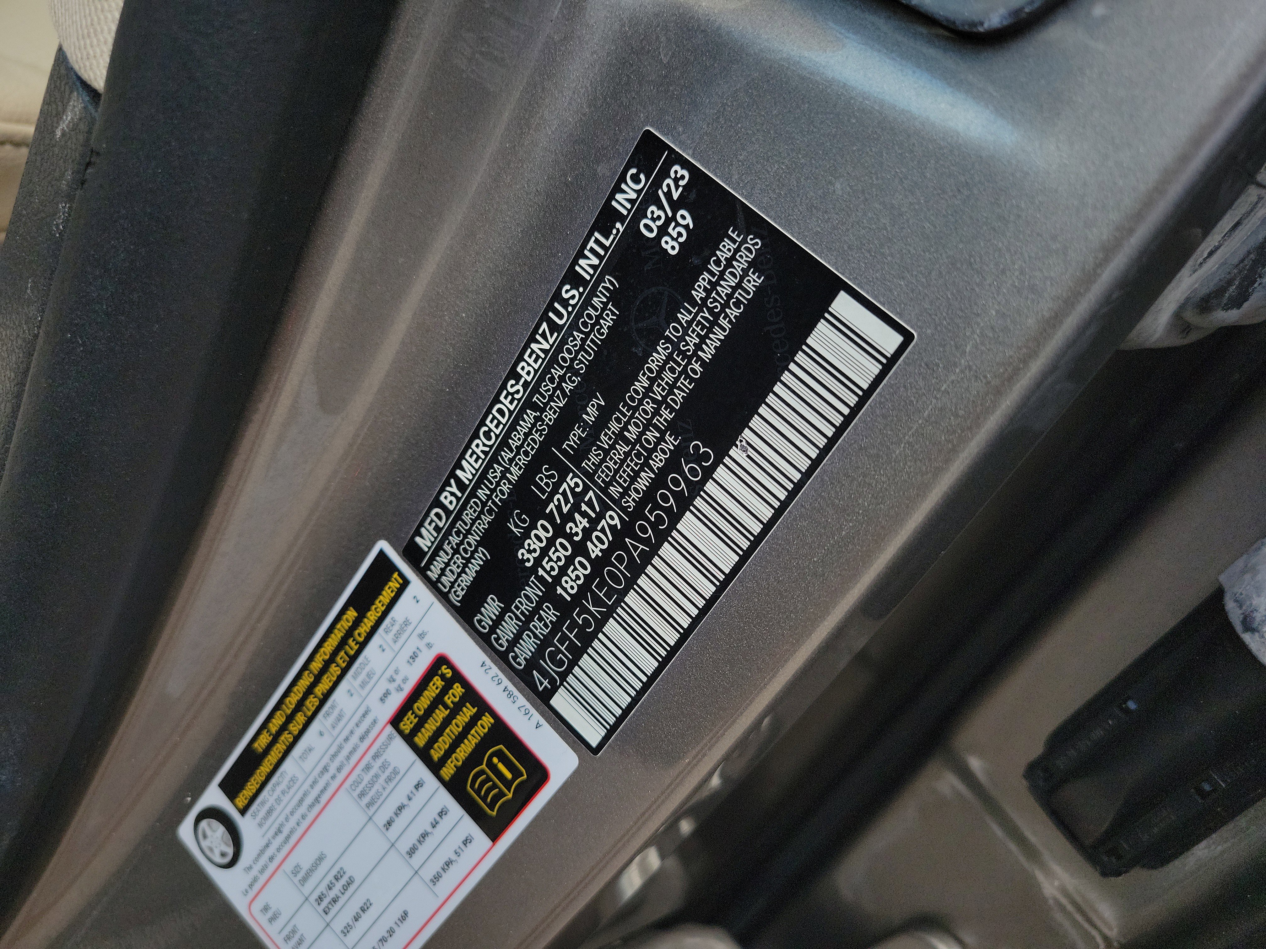 Used 2023 Mercedes-Benz GLS 450 4MATIC image 25