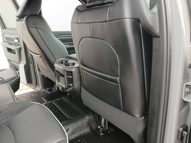 New 2026 RAM 5500 4x4 Crew Cab w/ Laramie Trim Package image 20