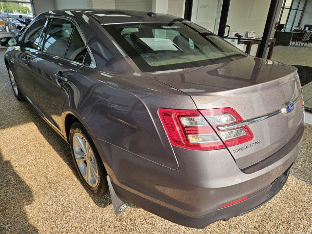 Used 2014 Ford Taurus SEL w/ Equipment Group 201A FWD image 4