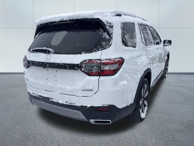 Used 2023 Honda Pilot Touring image 4