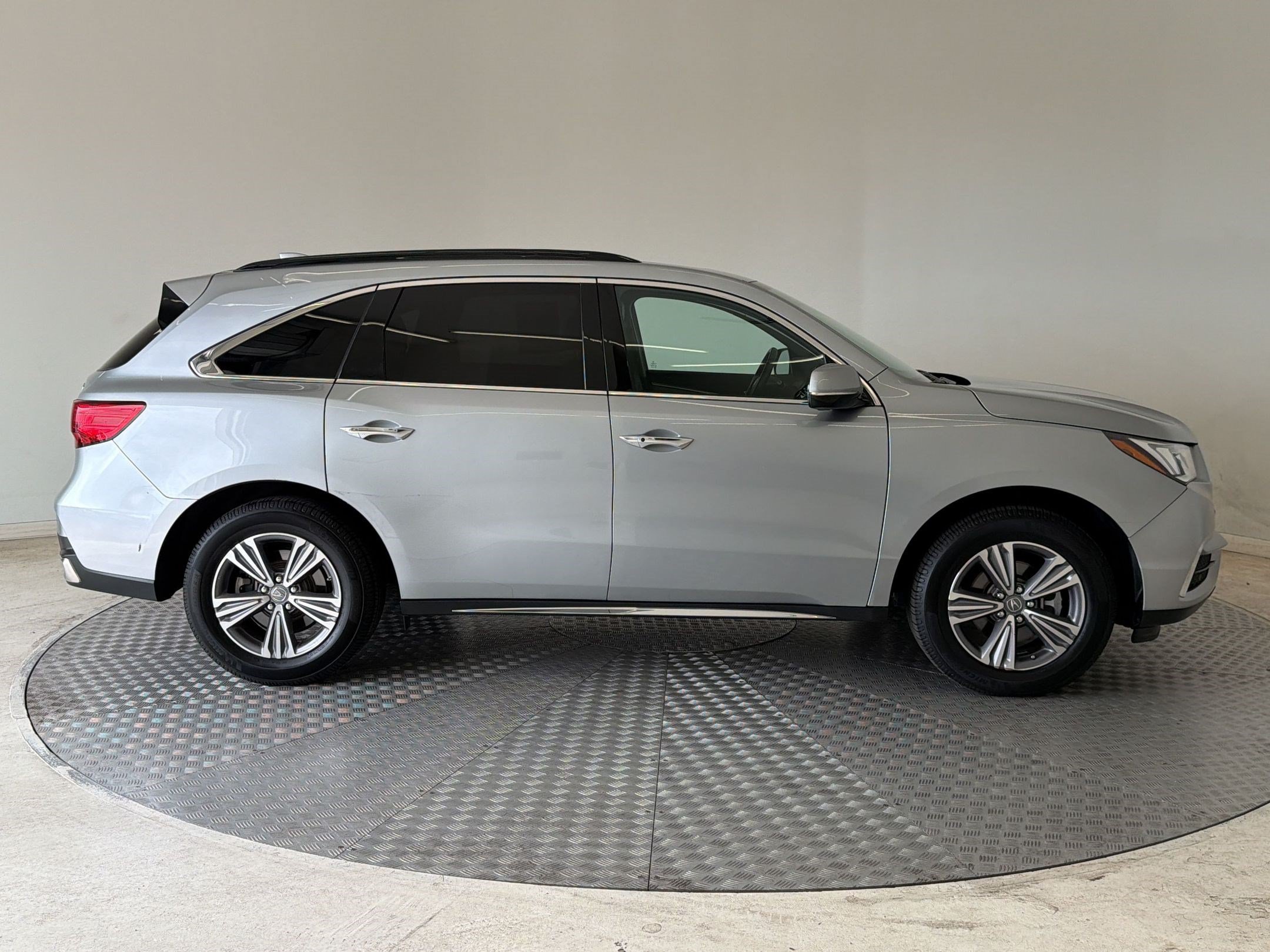 Used 2019 Acura MDX FWD image 8