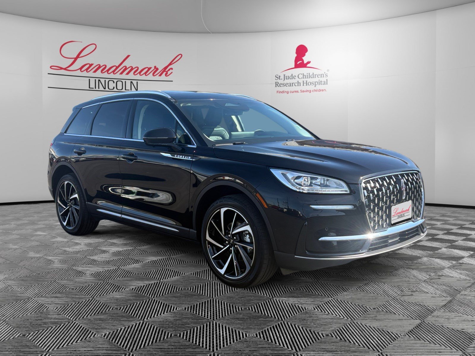 Certified 2024 Lincoln Corsair Reserve w/ Equipment Group 201A AWD/4WD image 7