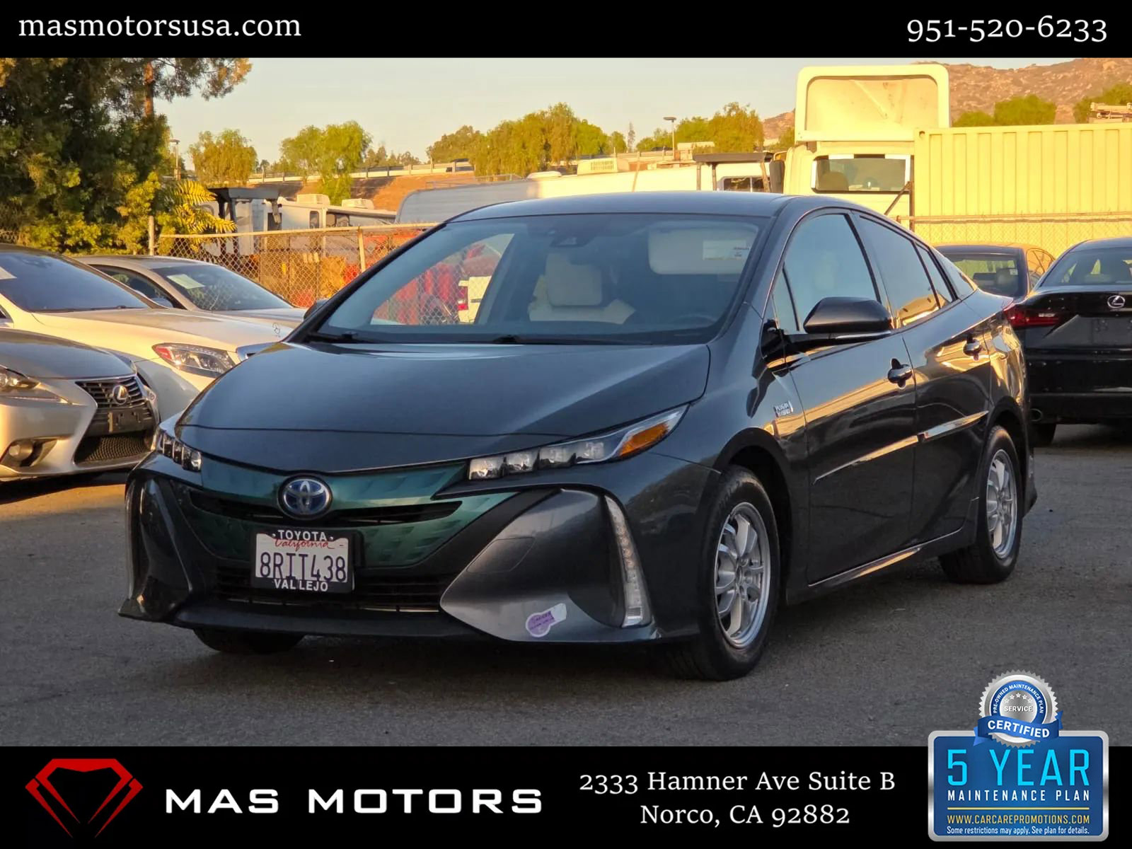 Used 2018 Toyota Prius Prime Premium image 1