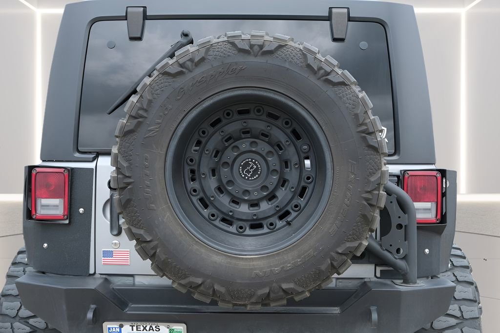 Used 2016 Jeep Wrangler Unlimited Sport w/ Connectivity Group AWD/4WD image 35
