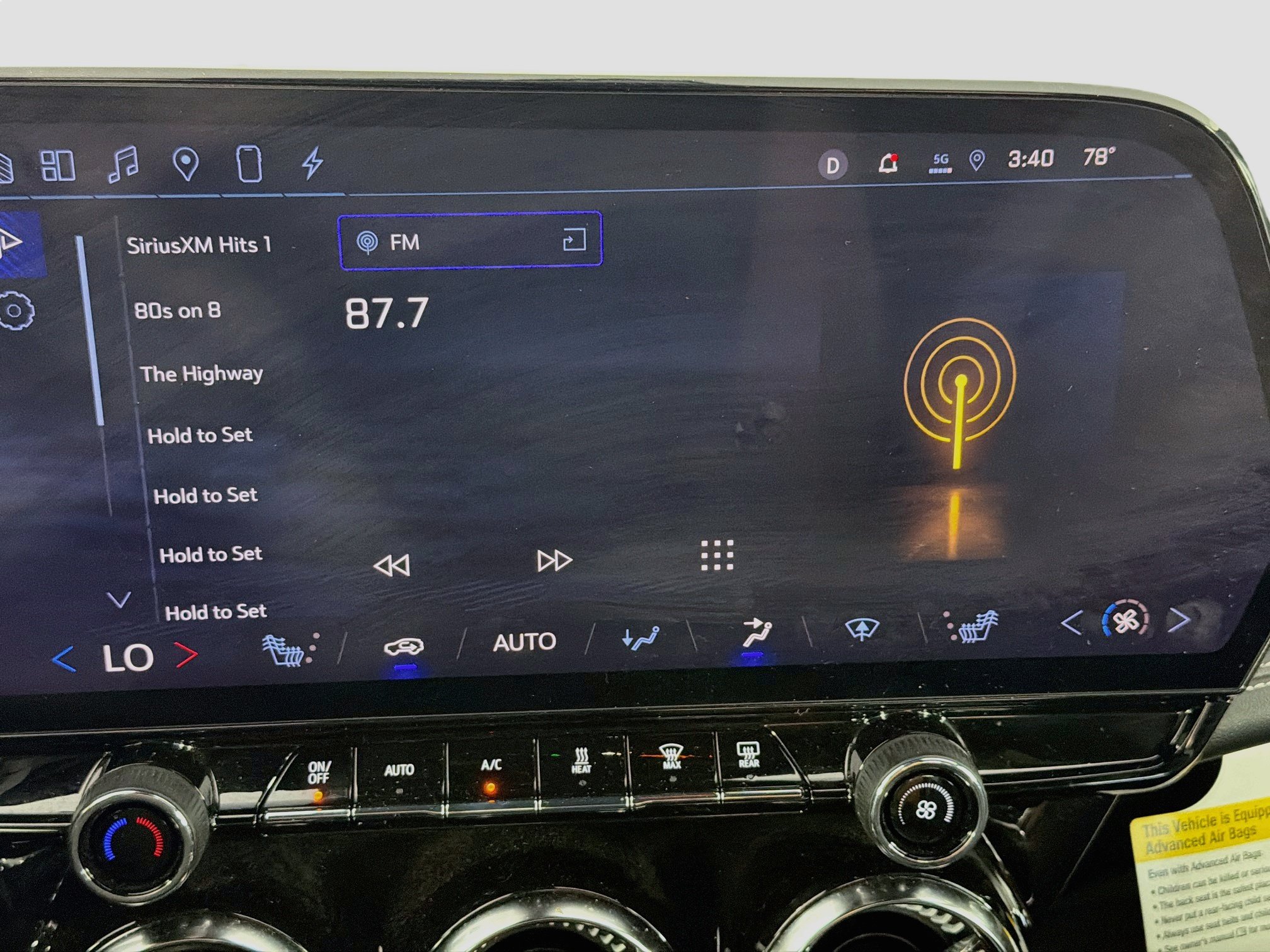 Used 2024 Chevrolet Blazer EV LT AWD/4WD image 21