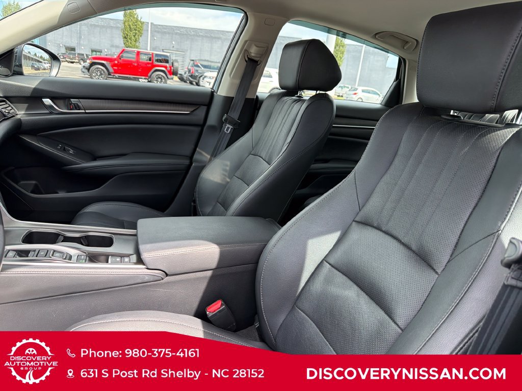 Used 2020 Honda Accord Touring image 14