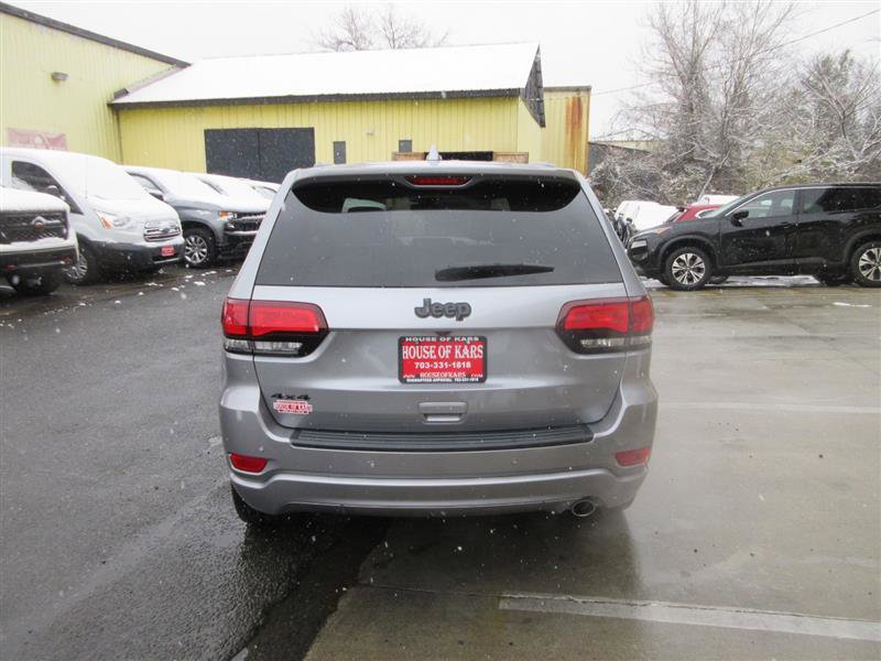 Used 2019 Jeep Grand Cherokee Altitude image 4