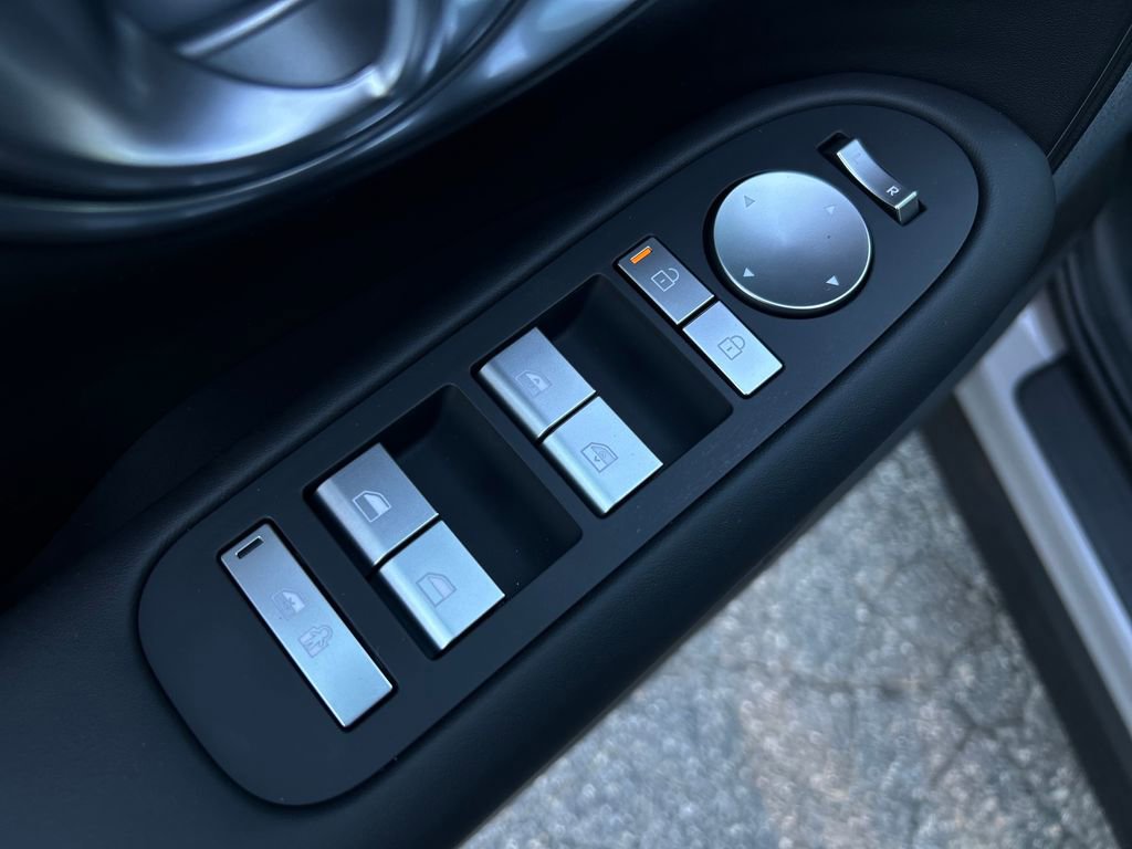 New 2026 Hyundai Ioniq 9 SE AWD/4WD image 17