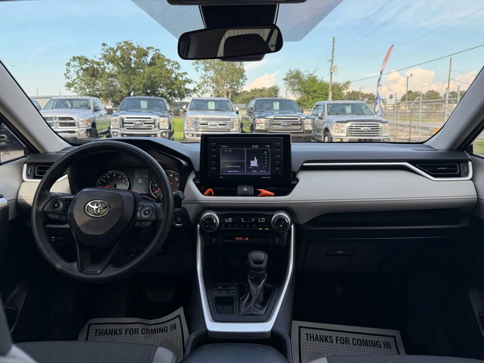 Used 2022 Toyota RAV4 XLE image 15